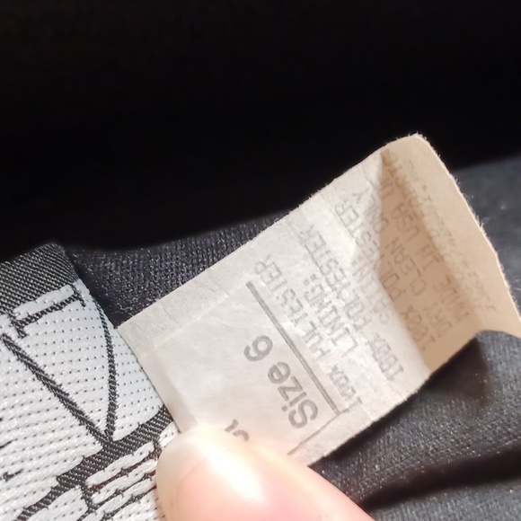 Niki Livas black formal dress with shaw size 6 - Picture 7 of 7